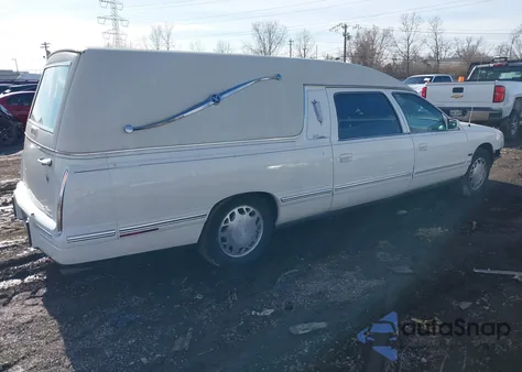 1999 Cadillac Deville Professional z USA, uszkodzony, nr VIN 1GEEH90Y9XU500922